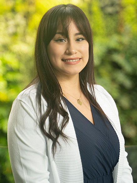 Go light bariatrics dr Alejandra siqueiros bariatric psychologist medical team