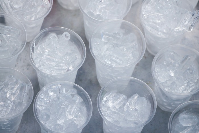 Ice chips served to bariatric patients after weight loss surgery